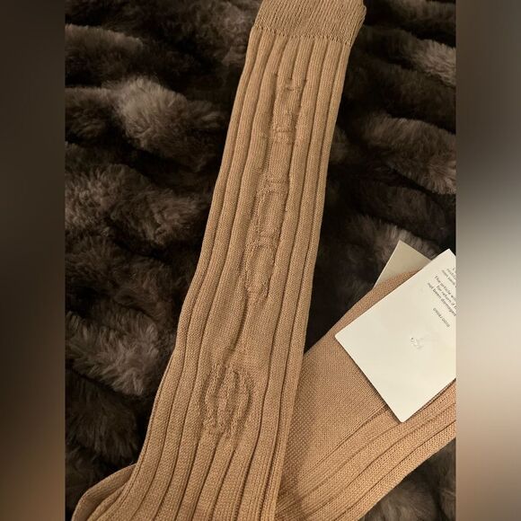 Brand new Womens Gucci socks fits shoe size 6-10 new with tags - Picture 1 of 4